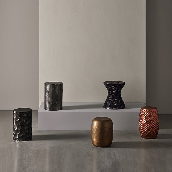 Surai pedestal