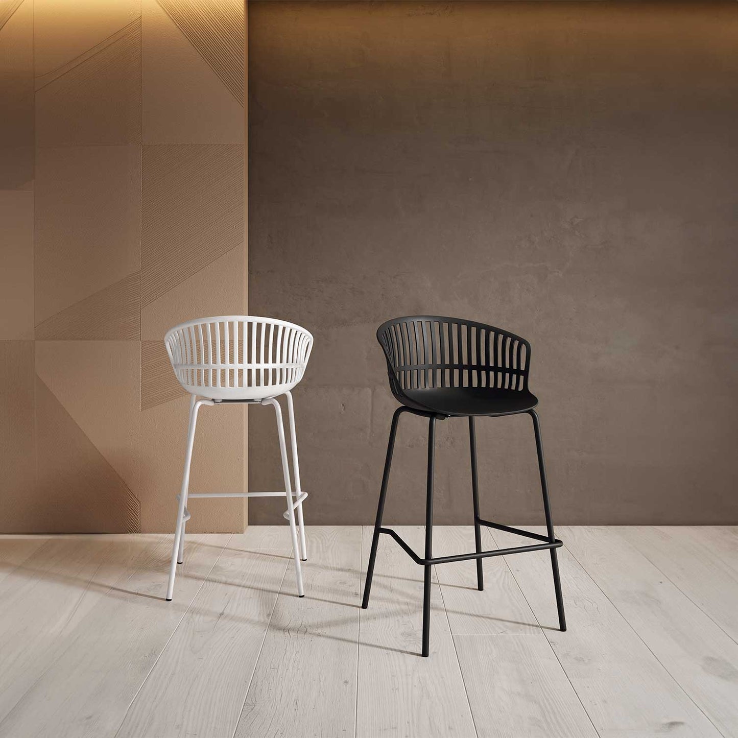 Axel bar stool