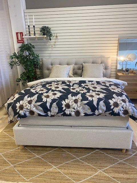 Cama contenedor con apertura eléctrica.
