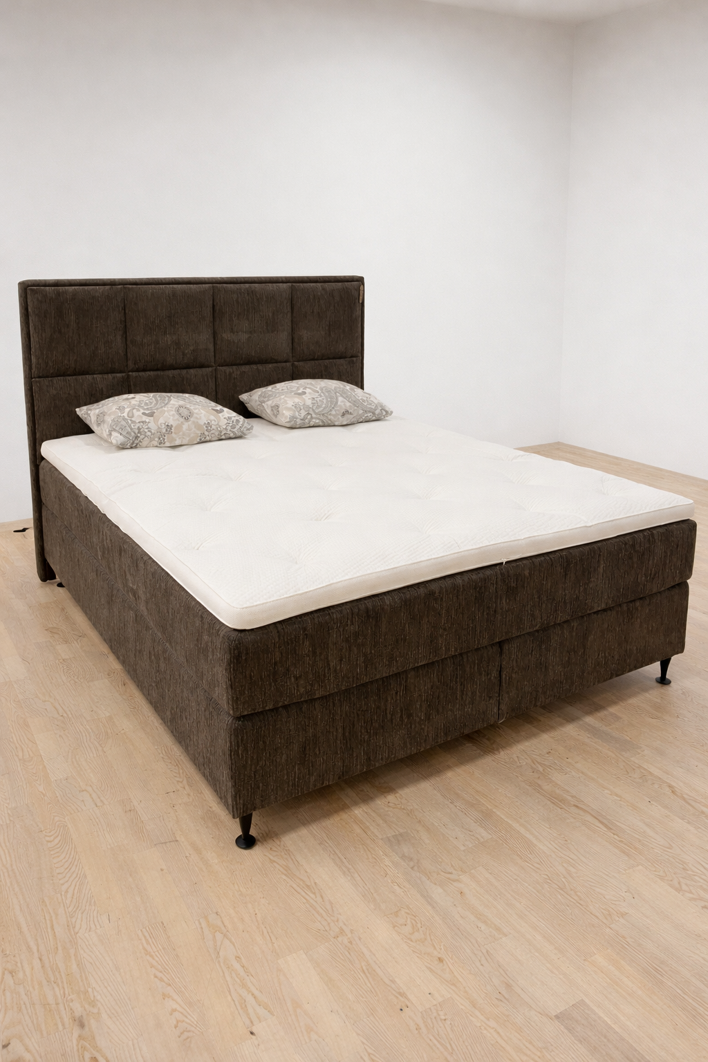Cama continental Astrid