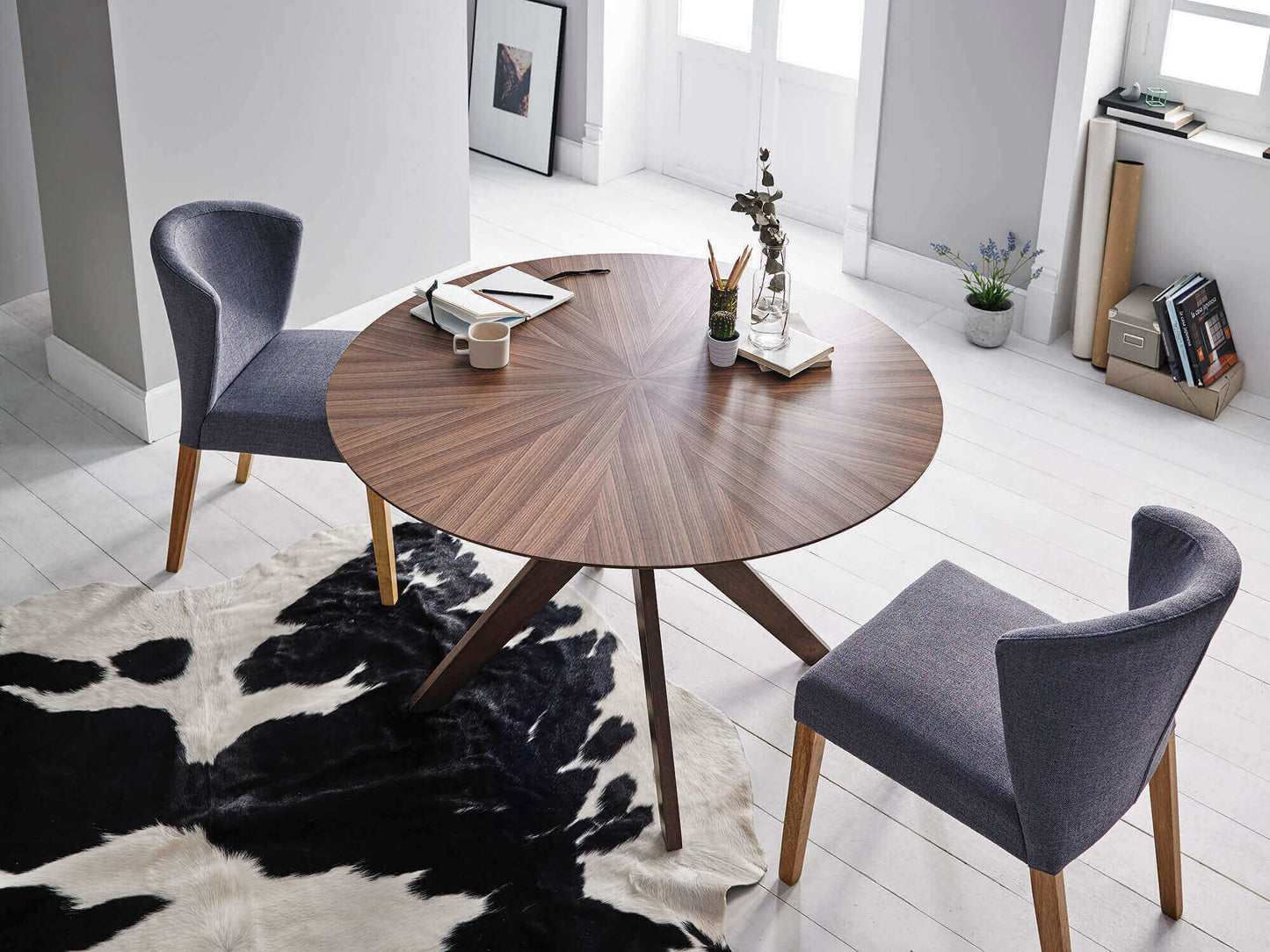 Carmel dining table