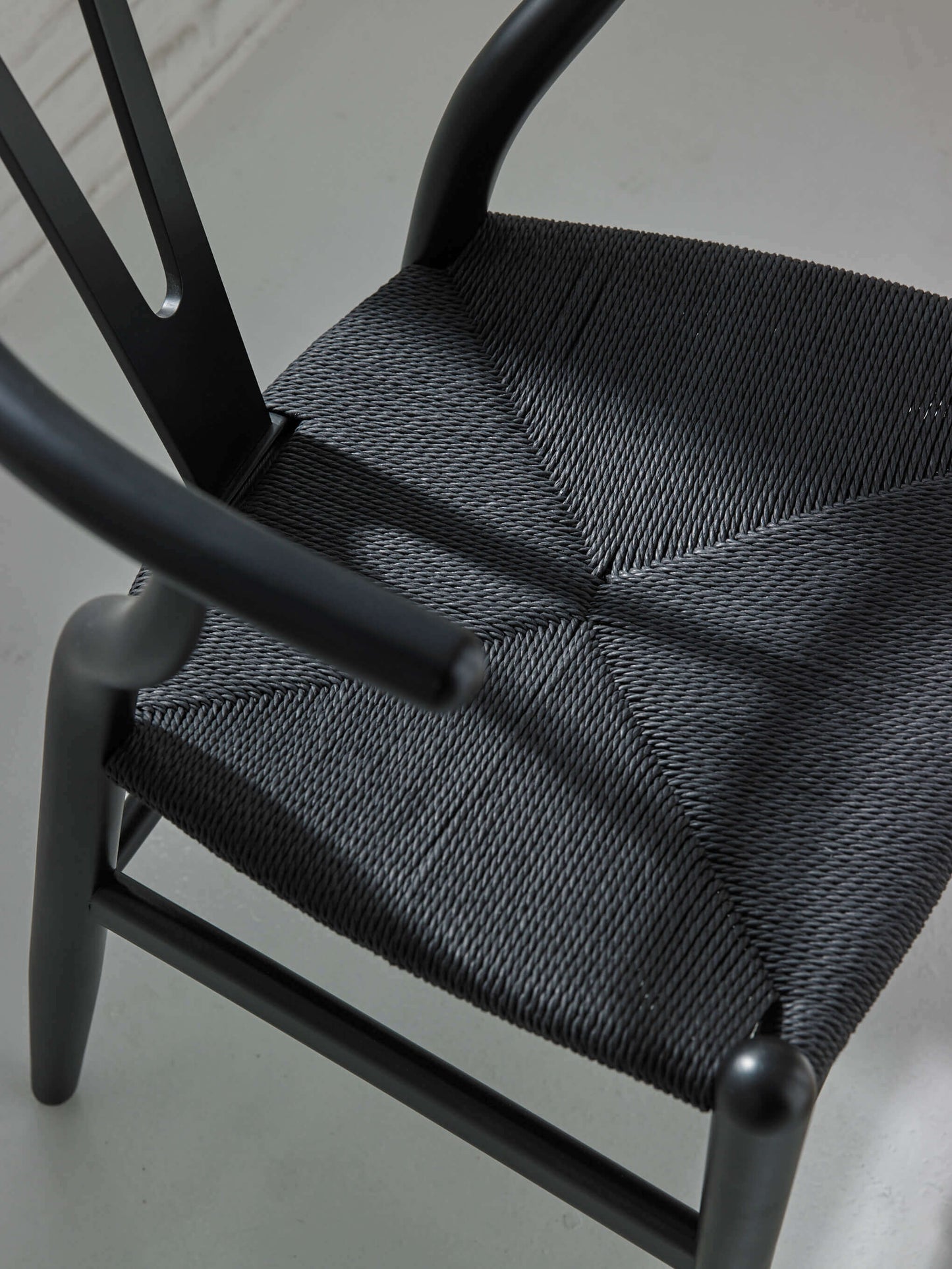 Ada dining chair
