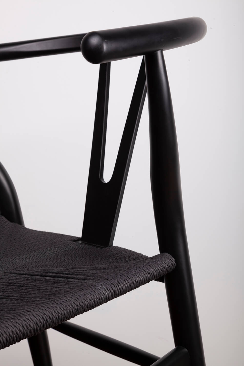 Ada dining chair