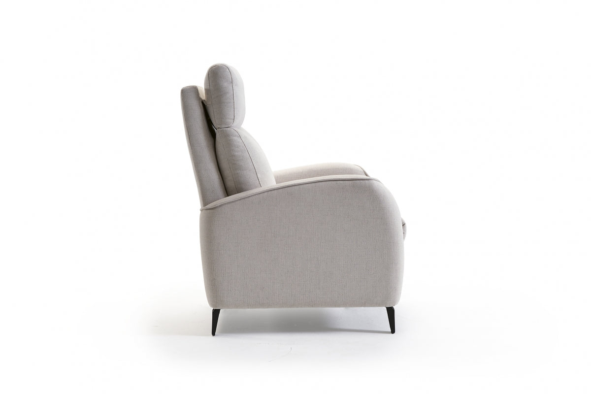 Armchair Pol