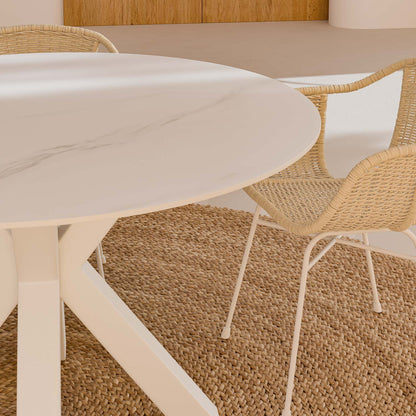 Fiorella dining table