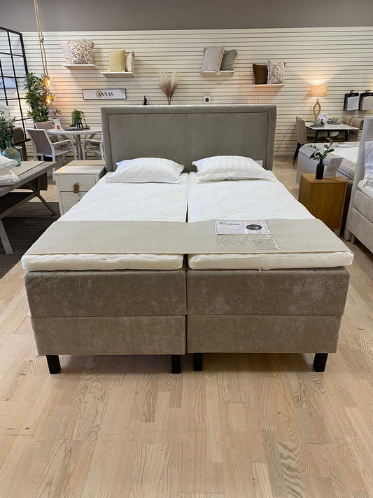 Stina förvaringssäng