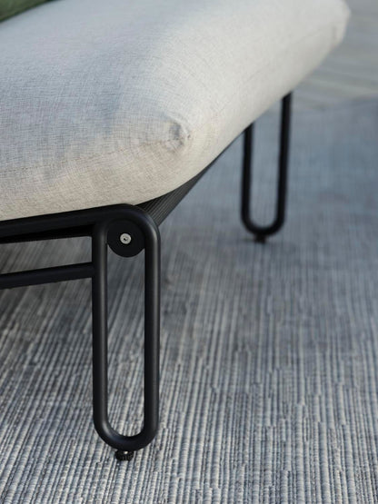Blixt Loungefåtölj - Light Grey/Teddy Verde, Pearl White/Teddy Orange, Svart/Cley beige, Svart/Sky Grey, Svart/Teddy Ant - bild 32 [brafab-src:https://www.brafab.se/storage/F4651349625AB35CE736C722D941A10EA7DCB5012F0C184B8D03B9637C742794/ac1f25398c094dcfa16ca7c7c1a0c536/png/media/d830f114ee6446d9974e0307e4eb835c/88803%2088803.png]