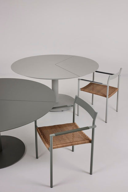 Peace Matbord - Antracit, Light Grey, Nordic Green - bild 18 [brafab-src:https://www.brafab.se/storage/9049239270B1D5E48DA4ADAEA7AEE9E554E13DACEFF6292C40EB12DE93DF456A/0a4156794e60434593dd0e9d285f57ee/png/media/e6cc6fc4dc234987bbab337d7806425a/90660%2090660.png]