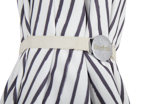 Gatsby Parasoll - Buttercup dot, Grey Stripe, Yellow Stripe - bild 14 [brafab-src:https://www.brafab.se/storage/5AB42620875BA22080B828A318E189C471A3F74F5072F37110205DE396B5BFE4/6a1b9877a2f8418d8bd3d63230577504/png/media/6a59bb4ab062460a8aeea83191f89c5e/90956%2090956.png]