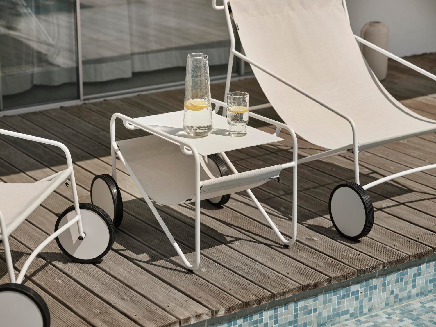 Poul Table Sidobord - Dusty green/Off-white, Lemon/Off-white, Vit/Off-white - bild 5 [brafab-src:https://www.brafab.se/storage/58EE693E9824AA9CAE3EEEBB83BE5F7809B931242F6E43896BC8C81E983CC38D/d9f27c4b3ef74b919260ece17fecc9d2/png/media/51b18f09db5c43b49bf65dd9d8ff5630/91120%2091120.png]