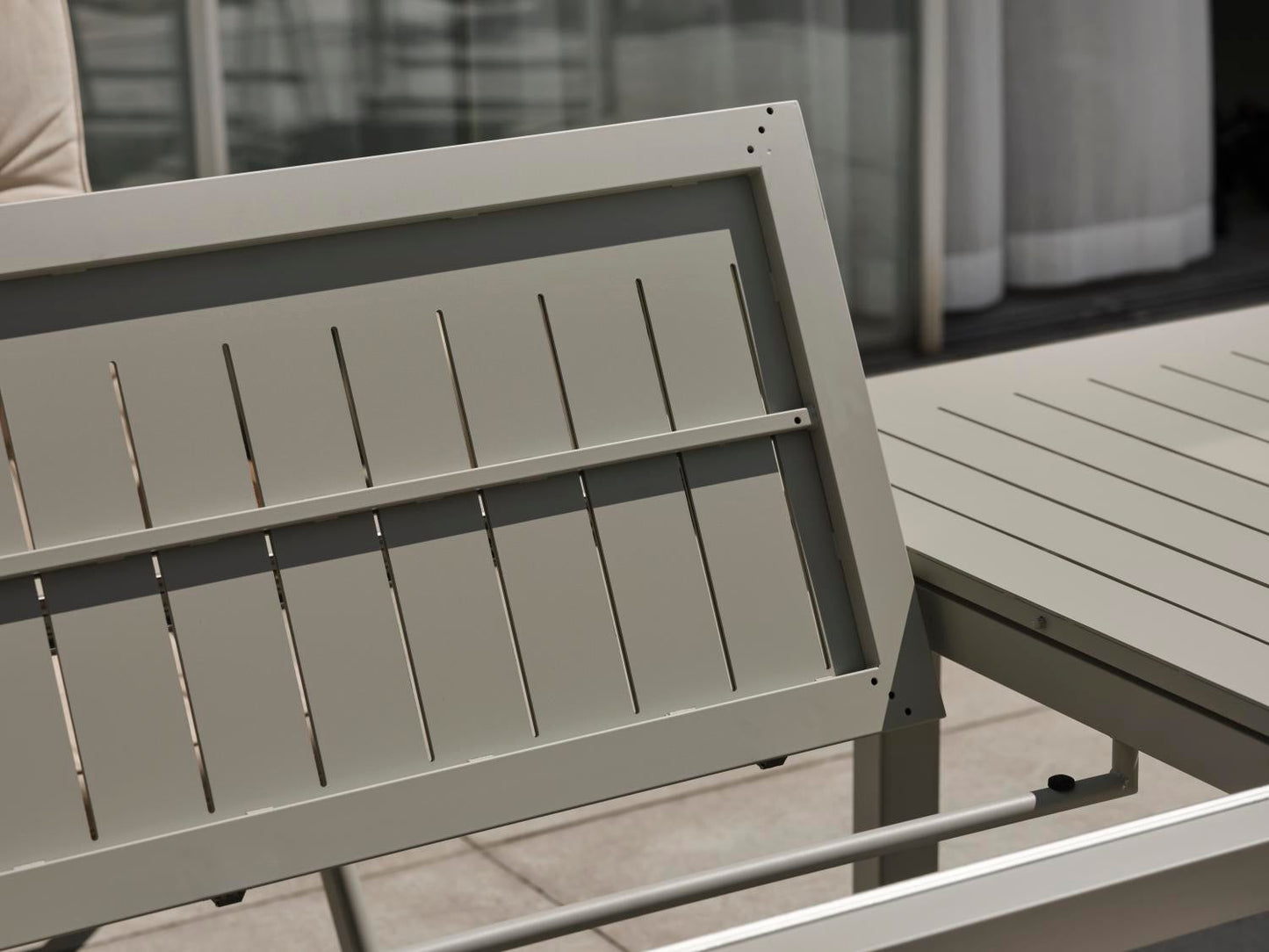 Lomma Matbord - Antracit, Khaki, Light Grey, Svart - bild 20 [brafab-src:https://www.brafab.se/storage/3AA77ED104B938355B5495D51DCC2392E42D2AF27C54C8D63DEF925D493F73FB/6103e33722a54e7bb8a67f5015ec5170/png/media/b33c3e0a843940a49f52773969c38a38/91132%2091132.png]