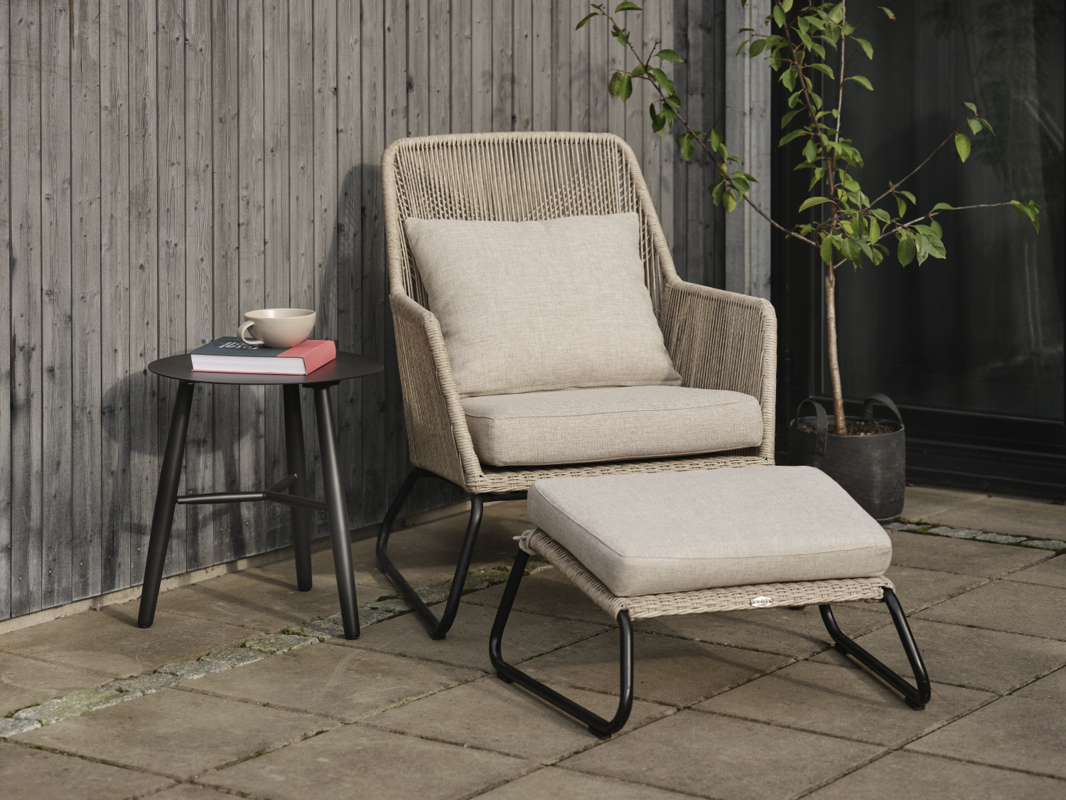 Midway Fåtölj - Beige/sand, Natur/svart - bild 4 [brafab-src:https://www.brafab.se/storage/67A6185FA7E107C7A4ACBC12E2482F7D3A10F0A2052BE2C6B7DD5D4E3AAE93F1/37ac057a6cbf451991437b8fcef8cc17/png/media/80c31b98805549a98f60cfb003f264fb/91819%2091819.png]