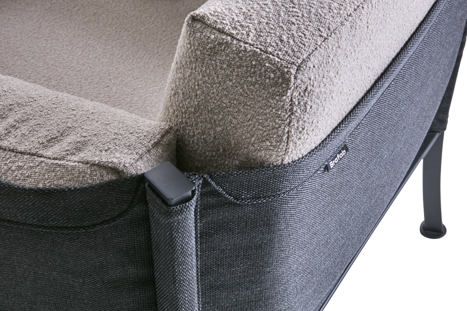 Delux 3-sitssoffa - bild 3 [brafab-src:https://www.brafab.se/storage/728A5996E2EF450E8D644F5C2BD90770293B377345C7300821632180973F364F/45d986126e1e479581c36da9aeebd968/png/media/314bab3e876043158d6d9a4f8825c029/93698%2093698.png]