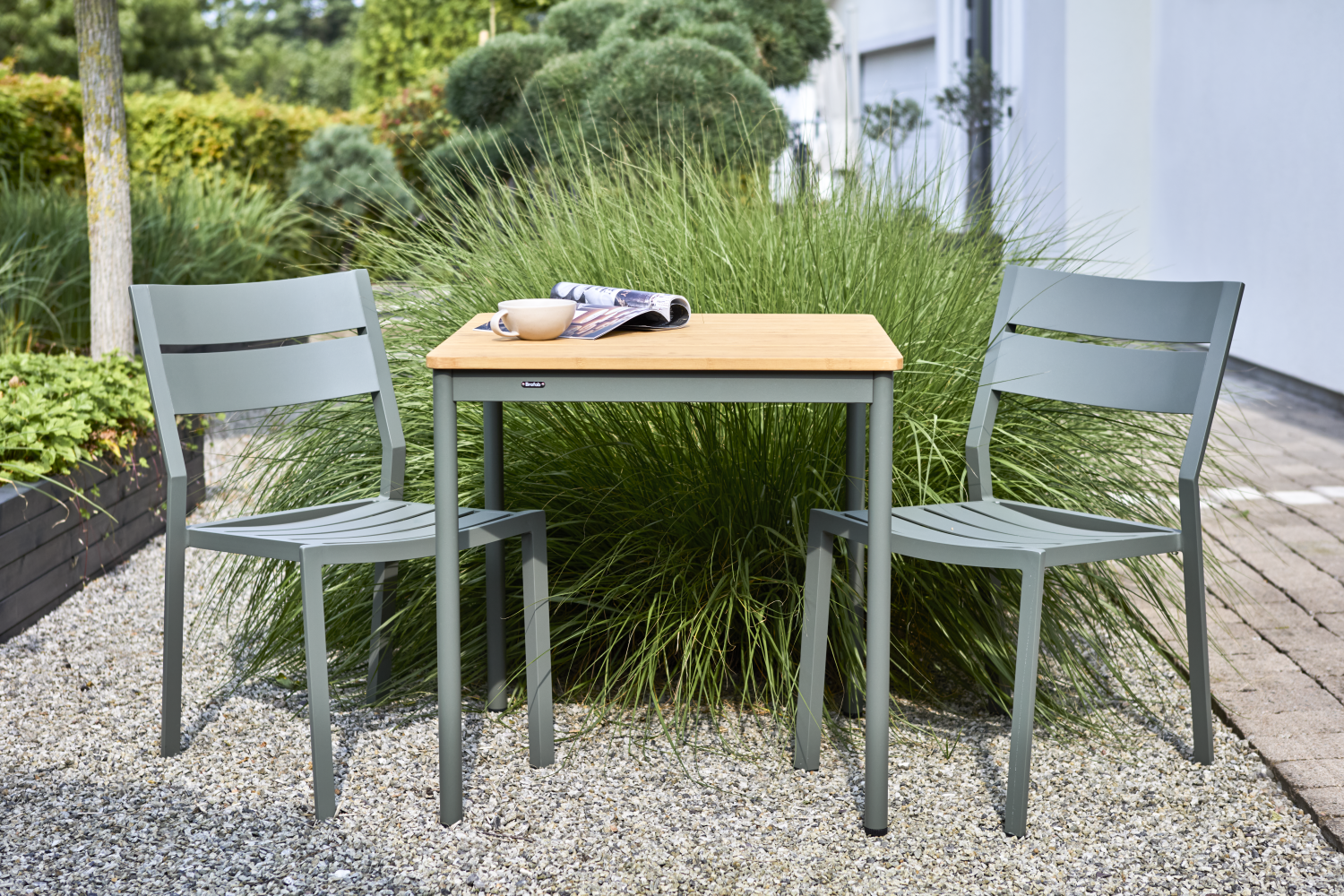 Nox Cafébord - Antracit/Bambu, Nordic Green/Bambu, Zin Red/Bambu - bild 5 [brafab-src:https://www.brafab.se/storage/363A24FB5205701DC28CE00C1D13AD8A1286522047220F9EF3FAFA5C59B91097/8157e672b2f845b49a434f7edea64f5d/png/media/bd5b334095bb4151b9a1fd8d8151b4ee/94100%2094100.png]