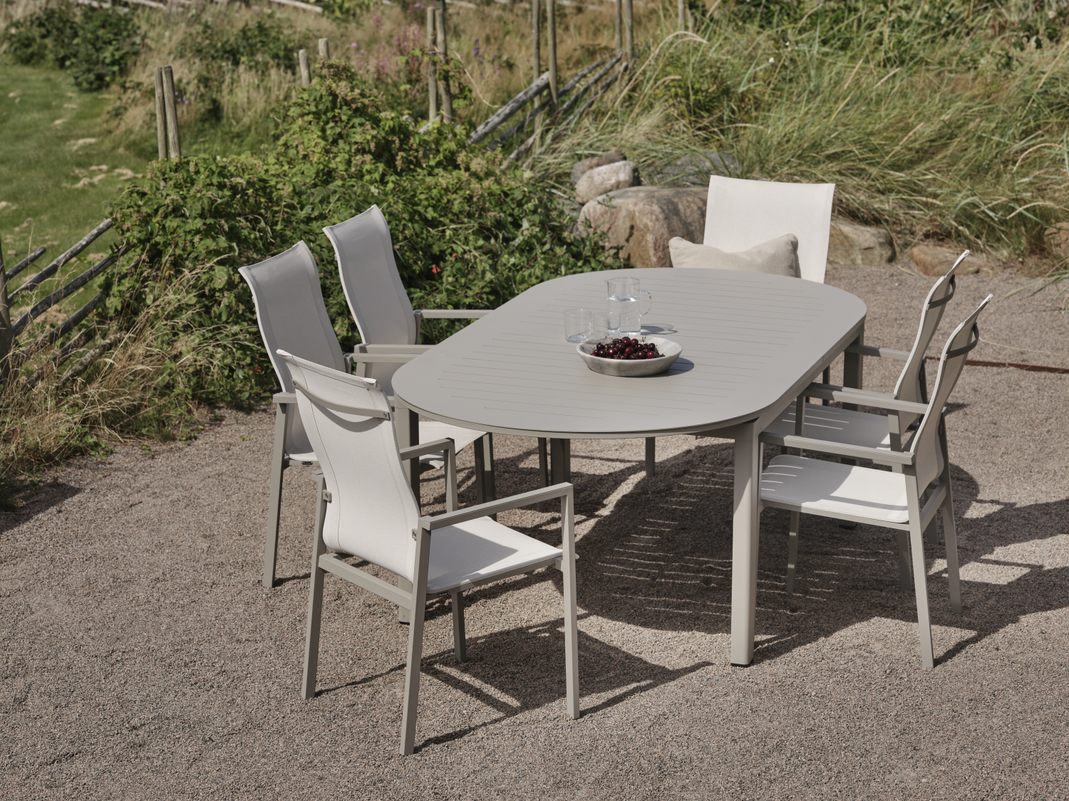 Comfy Karmstol - Khaki/Off-white, Light Grey/Off-White, Svart/svart - bild 3 [brafab-src:https://www.brafab.se/storage/BF80CB39430F5D59AB6621C282A1CDBDCBE6FCFECB23A7FD60E42F7B6C4ECF13/3956076b51754389923ce31dc9b4da8d/png/media/3e732532b5da4252891307cda38151f9/94162%2094162.png]