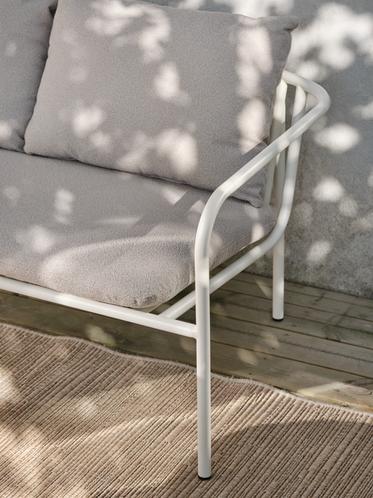 Bendt 2-sitssoffa - Indigo Blue/Teddy Beige, Peach/Teddy Beige, Pearl White/Teddy Beige, Pearl White/Teddy Orange, Svart/Teddy Ant - bild 17 [brafab-src:https://www.brafab.se/storage/EA9468B4A9B57F890D3ED4A53DB87EB8770B864086DF4606F91C5585658815BC/45f5f1176348435cb8d5d968423602f2/png/media/d50c79dac671423f9ef7709932e25776/94178%2094178.png]