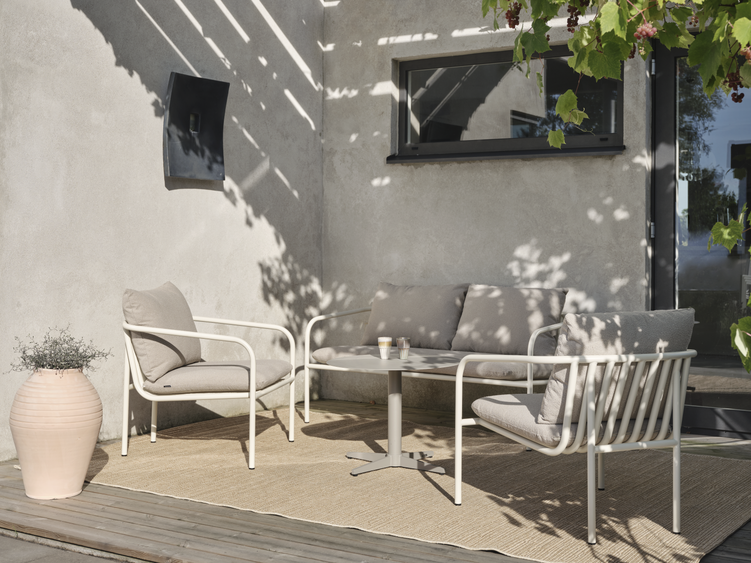 Bendt Fåtölj - Indigo Blue/Teddy Beige, Peach/Teddy Beige, Pearl White/Teddy Beige, Pearl White/Teddy Orange, Svart/Teddy Ant - bild 21 [brafab-src:https://www.brafab.se/storage/897DAD61C1134721803B29DE09307200FAA1005DEEA3FE095AC08AAA63F70003/46c24f91789146069d30794cc808b240/png/media/29ad9ca5e94e4584a422fe168022db72/94179%2094179.png]