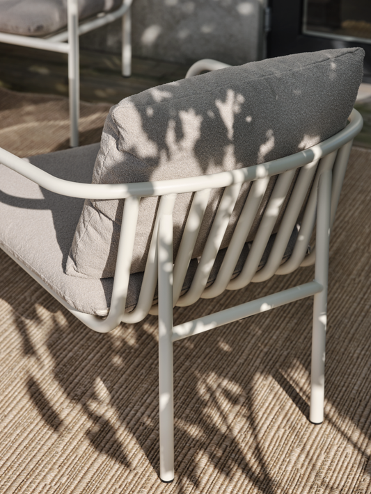 Bendt Fåtölj - Indigo Blue/Teddy Beige, Peach/Teddy Beige, Pearl White/Teddy Beige, Pearl White/Teddy Orange, Svart/Teddy Ant - bild 24 [brafab-src:https://www.brafab.se/storage/207B1B3B0D57336111924967841158CFD3A74BA7AD664D9FEB33E0EDCA946693/c59f3db3d473492fa41d93810dadc769/png/media/8abac172b64e4f239458ae3d488f36cc/94182%2094182.png]