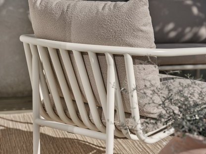 Bendt Fåtölj - Indigo Blue/Teddy Beige, Peach/Teddy Beige, Pearl White/Teddy Beige, Pearl White/Teddy Orange, Svart/Teddy Ant - bild 23 [brafab-src:https://www.brafab.se/storage/38DD7493A3FAEDD8A762EB91E1F6B72758CDF54E25AC6C16381C800363A24775/16a17a2654c24a949caf8244fc9b28d7/png/media/25fc3f865499482aa35c73f8c8d42942/94183%2094183.png]
