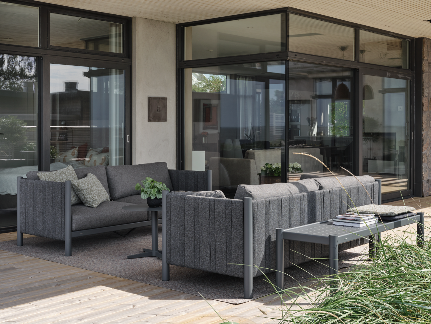 Brad 2,5-sits Soffa - Antracit/Charcoal Grey, Nordic Green/Charcoal Grey - bild 15 [brafab-src:https://www.brafab.se/storage/419BA71ABCFC6A6E049BB8CAF7F563D43581CD648502D658046BF9661BFD4DA9/92af60e2c25b42adaa88f5ac39e2fc9c/png/media/16c1cccdab3f43ebb2030fe2419886be/94198%2094198.png]