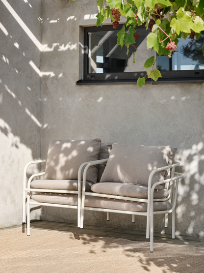 Bendt 2-sitssoffa - Indigo Blue/Teddy Beige, Peach/Teddy Beige, Pearl White/Teddy Beige, Pearl White/Teddy Orange, Svart/Teddy Ant - bild 20 [brafab-src:https://www.brafab.se/storage/34AC3DBFB576BEB286C6E5DE65779CAE2E9AB7F27405C44D105D0862FAAAE864/c52bfc2325284a81afd35f5a965c53b4/png/media/9337638ff53a43929897b9a64bd49c47/94201%2094201.png]