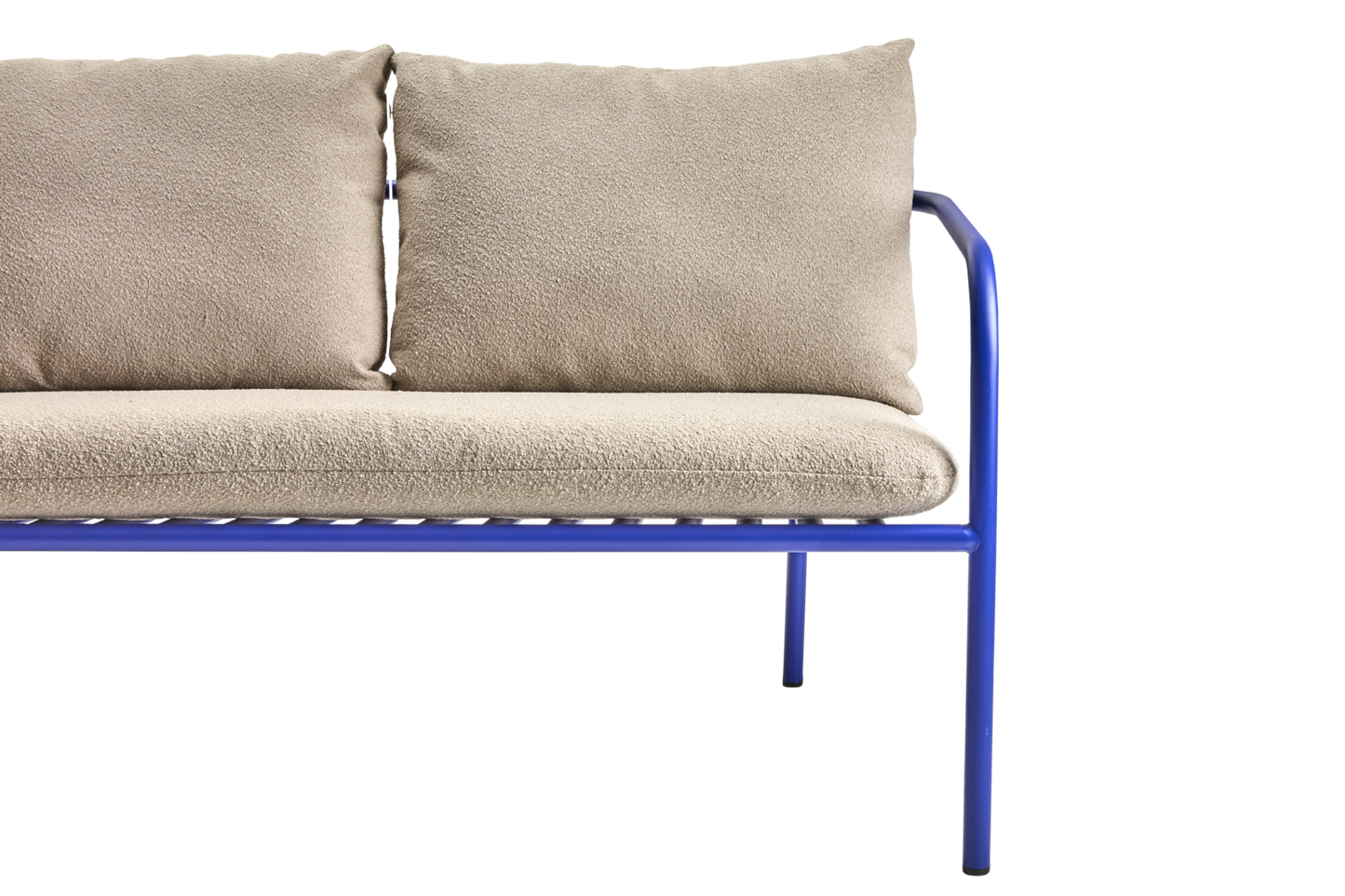 Bendt 2-sitssoffa - Indigo Blue/Teddy Beige, Peach/Teddy Beige, Pearl White/Teddy Beige, Pearl White/Teddy Orange, Svart/Teddy Ant - bild 3 [brafab-src:https://www.brafab.se/storage/7D19B0C060A35A52B9B0E682147B153A78AA21AA5A76C18F87A99F97ADBEDD7D/261bad5ff6164ab586aa47c006522eb7/png/media/b950c1c431ef4681b37a878c67c6be23/94236%2094236.png]