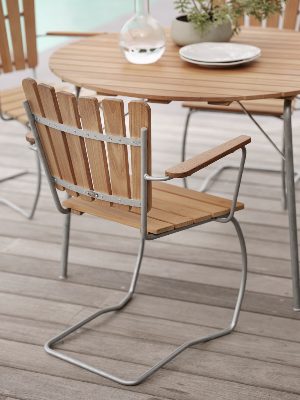 56 Mesa de comedor
