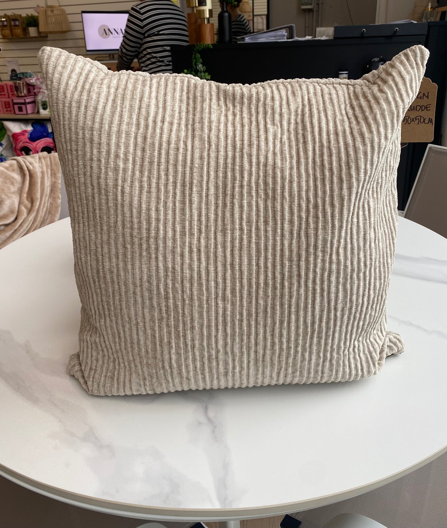Decorative pillow