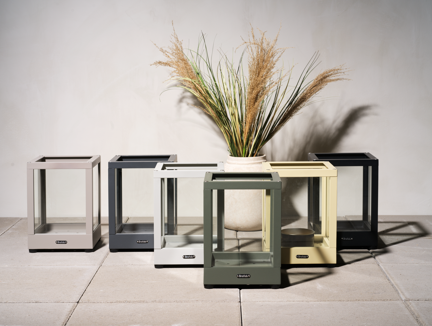 Belfort Ljuslykta - Antracit, Khaki, Lemon, Light Grey, Nordic Green, Svart - bild 41 [brafab-src:https://www.brafab.se/storage/B2E77F7296F0FC0836C6C0534CBE85945C4BB6C26442028BEA43395C8D7EBEA1/6611c10ab4d741b895aeb162577b636c/png/media/b30e571d0e90451bb46c725ddc8a5b4d/Belfort%20candle%20holder.png]