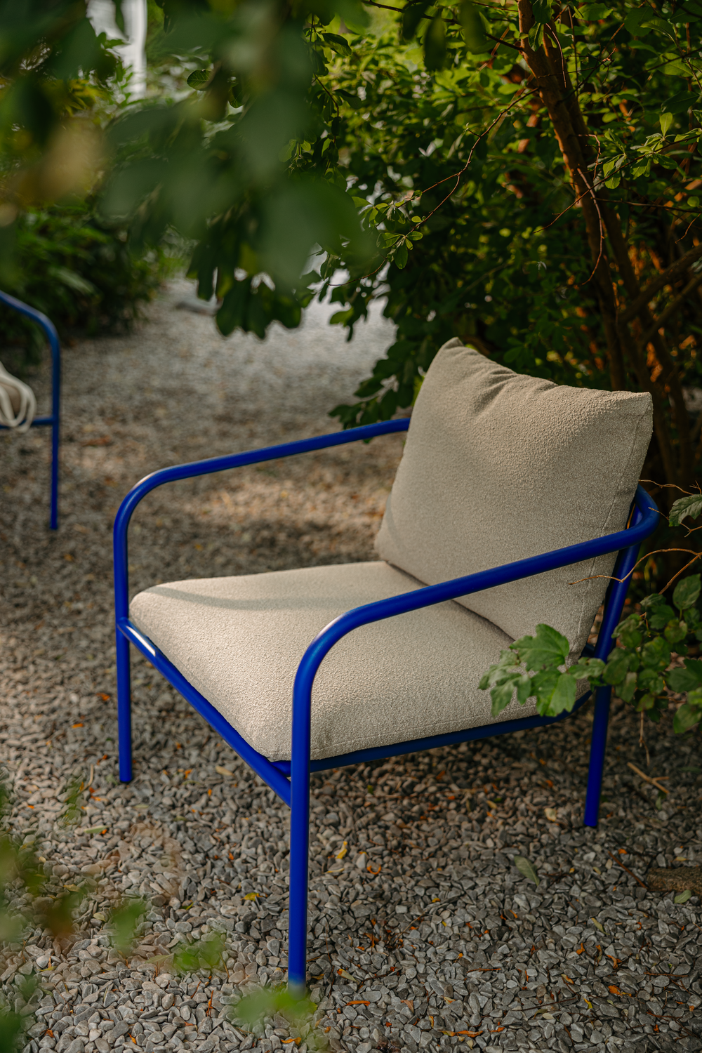 Bendt Fåtölj - Indigo Blue/Teddy Beige, Peach/Teddy Beige, Pearl White/Teddy Beige, Pearl White/Teddy Orange, Svart/Teddy Ant - bild 8 [brafab-src:https://www.brafab.se/storage/636B53666A7114CB77C4A0D249FA901D43C2C339B3AA1EF015C9F0DBA4DC02C9/91f7b1abd7c341bb8a95633a413a3630/png/media/3d18a2a902634700b2e633ad67d14217/Bendt%20Indigo%20Blue%20.png]