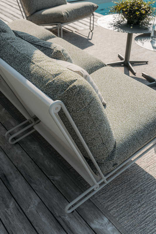 Blixt Loungefåtölj - Light Grey/Teddy Verde, Pearl White/Teddy Orange, Svart/Cley beige, Svart/Sky Grey, Svart/Teddy Ant - bild 18 [brafab-src:https://www.brafab.se/storage/A000DD42747C1A2BAE89C3555D14079C2A653470AF60A27C3770225207EFAD70/606813f91f084a0cb8a1bc2ab9fc668c/png/media/2e9edd0a4e8a42fca409144c73ff1619/Blixt%20Light%20Grey%20Teddy%20Verde_3.png]