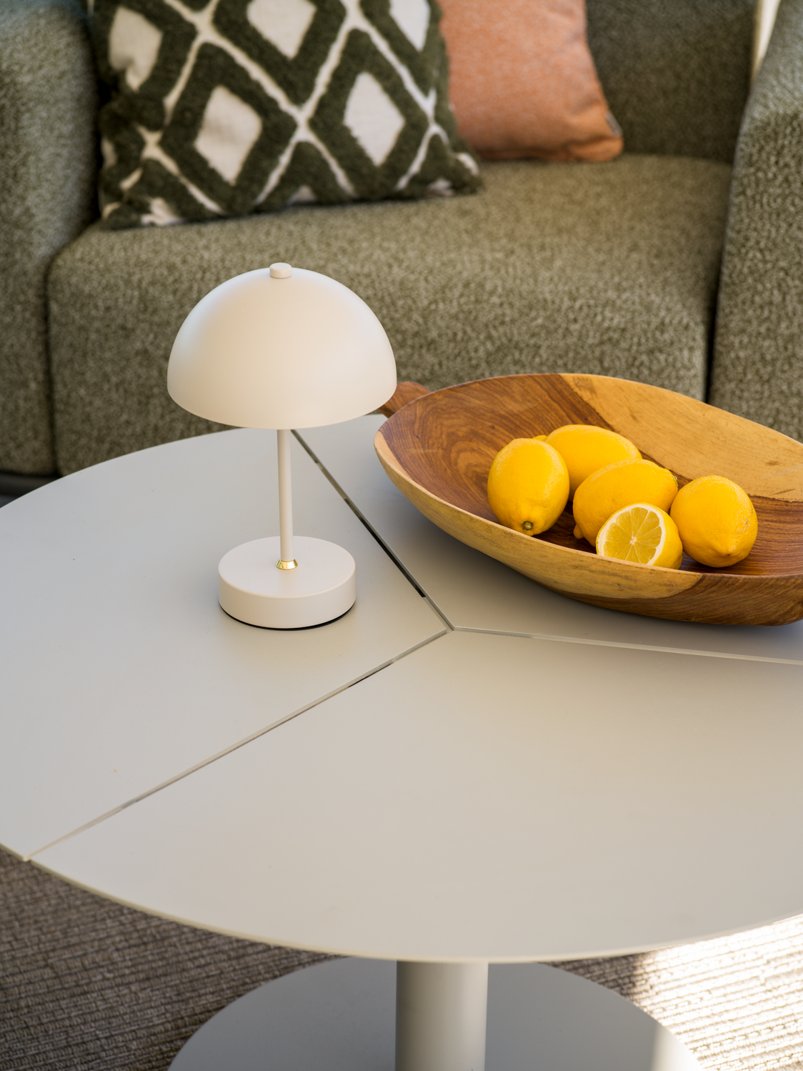 Bolster Fåtölj - Antracit/Teddy Beige, Antracit/Teddy Grey, Antracit/Teddy Verde - bild 13 [brafab-src:https://www.brafab.se/storage/B86464D794484954258EA418D4E7F9FD8079D13C391205D5B90CC522703FFC75/9a62b58522b24b99aab7aab8b163696e/png/media/8d0aebacf2d943c6b019f13e5eac19b2/Bolster%20Teddy%20Verde%20Peace_3.png]
