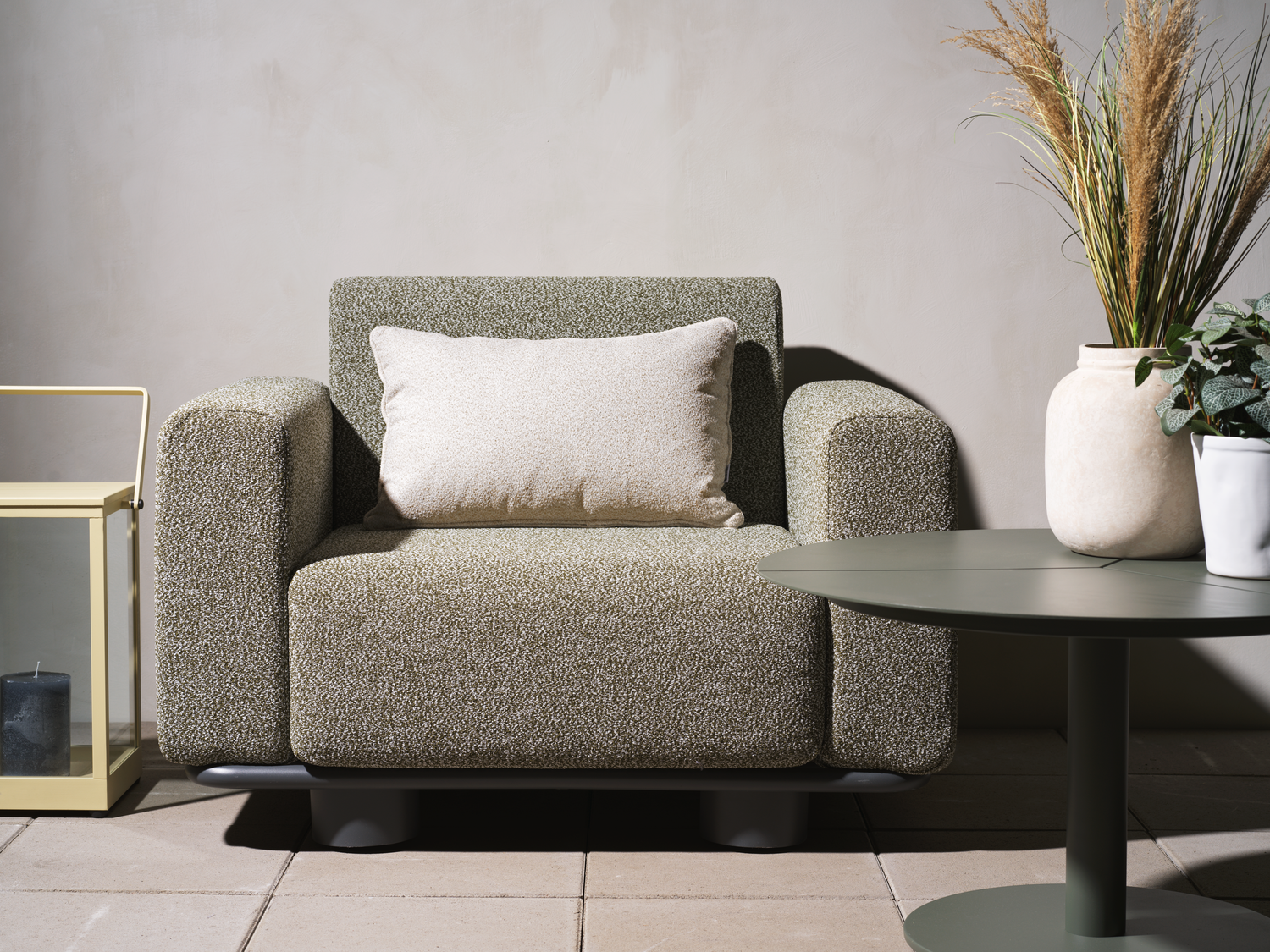 Bolster Fåtölj - Antracit/Teddy Beige, Antracit/Teddy Grey, Antracit/Teddy Verde - bild 14 [brafab-src:https://www.brafab.se/storage/BDE39DB17C6898C8EADEBB556E05C6294CADA50D3DB3788B2A07B6D530A3E496/ac9b0c36519c4c4e99391e0d2bdf4fa0/png/media/dfd346674ec44fcf963a2c97972ff56e/Bolster%20armchair.png]