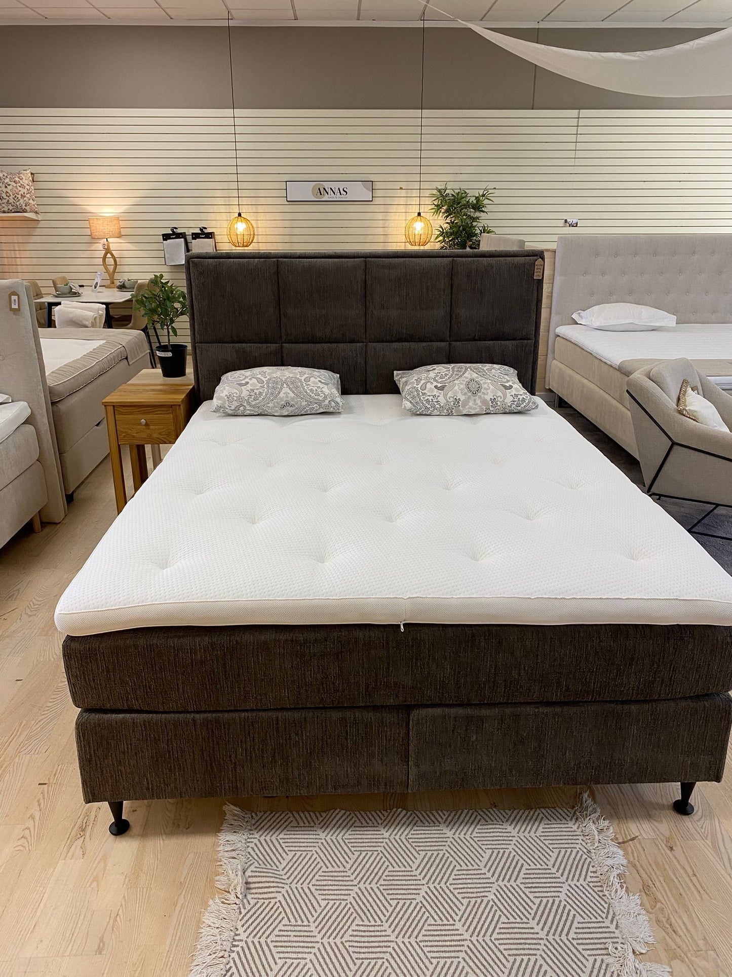 Astrid kontinentalsäng