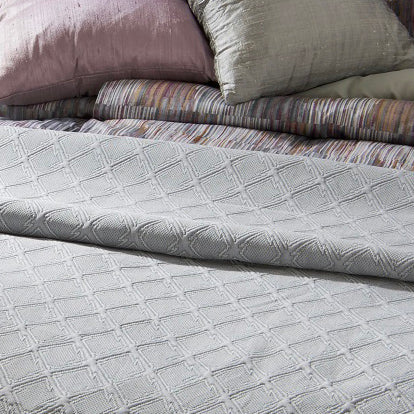 Lovis bedspread