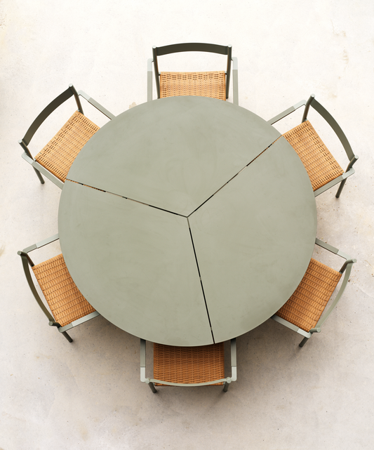 Peace Matbord - Antracit, Light Grey, Nordic Green - bild 2 [brafab-src:https://www.brafab.se/storage/0349DDE2A638D6080847C1A4648B9562483B30A43E9D57386610C6D82624BA1E/9fbe11ae88814631b336c370f798510d/png/media/e47ca829a1714b1193d494bc6ce43ed7/Peace%20DK_1.png]