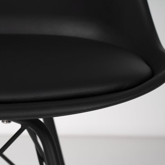 Kendra dining chair