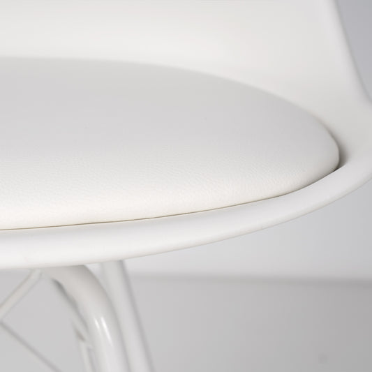 Kendra dining chair