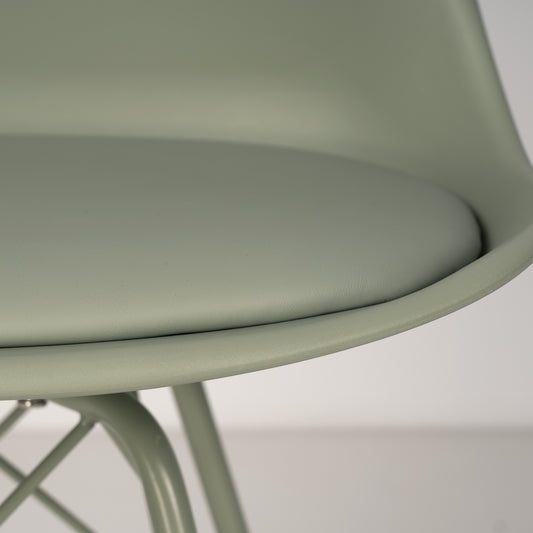 Kendra dining chair