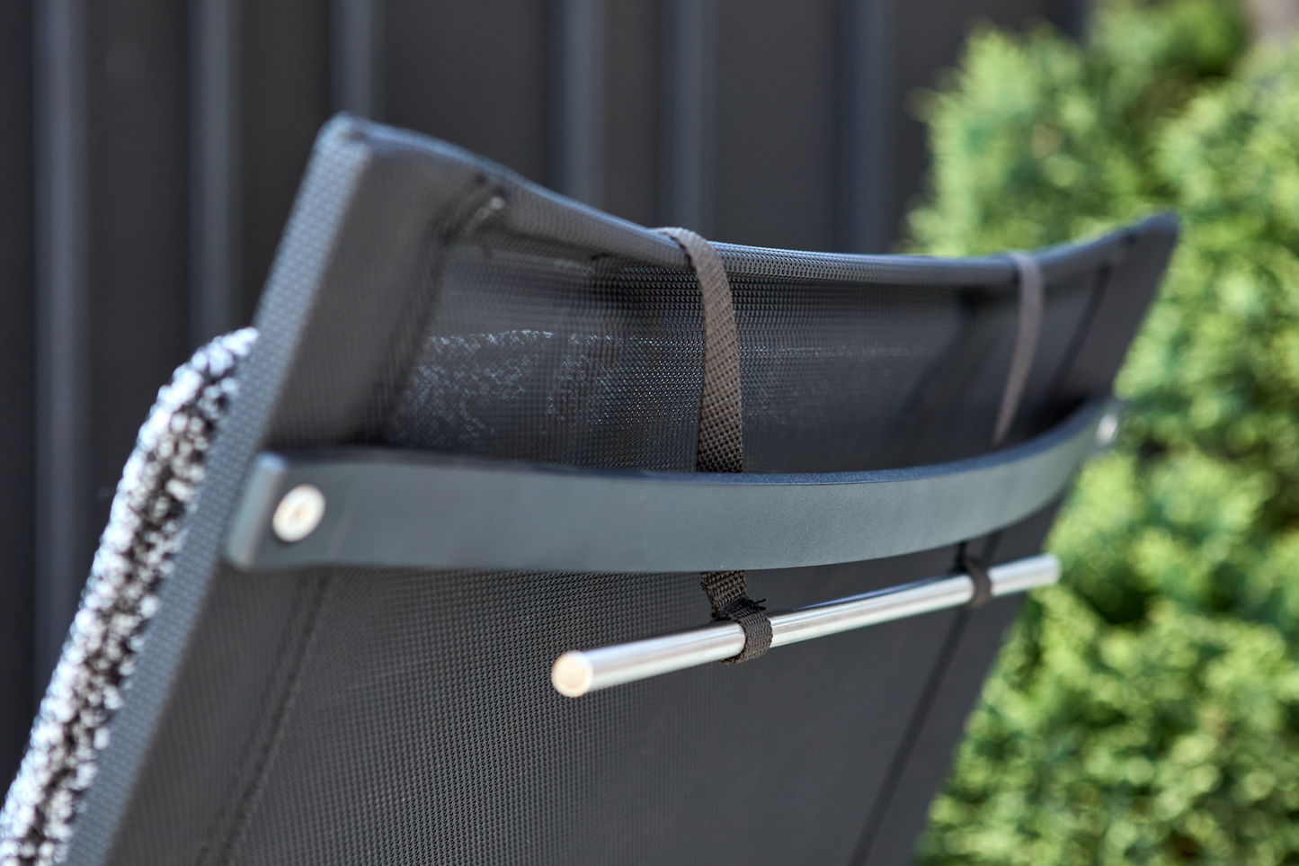 Soro Loungefåtölj - Antracit/Teddy Black, Khaki/Teddy Beige, Nordic Green/Teddy Verde, Svart/Teddy Ant - bild 24 [brafab-src:https://www.brafab.se/storage/44CA726F0165B65E72B751838027A4E65CAF4C52CB395F7EE7144C43EF0D8B02/5bafaba5c87047a6997ab498ff8c5139/png/media/f1fc642e9dad4d6e97cf0b8c01bd65e2/Soro.png]