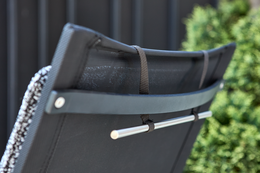 Soro Loungefåtölj - Antracit/Teddy Black, Khaki/Teddy Beige, Nordic Green/Teddy Verde, Svart/Teddy Ant - bild 24 [brafab-src:https://www.brafab.se/storage/44CA726F0165B65E72B751838027A4E65CAF4C52CB395F7EE7144C43EF0D8B02/5bafaba5c87047a6997ab498ff8c5139/png/media/f1fc642e9dad4d6e97cf0b8c01bd65e2/Soro.png]