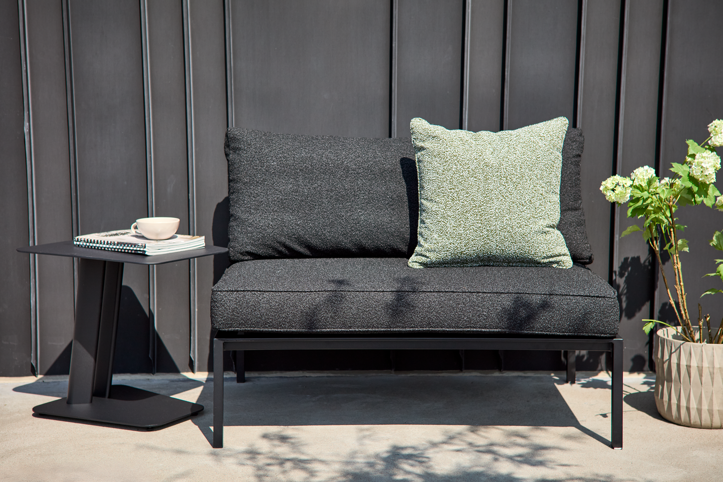 Upper Mittdel - Light Grey/Digi Grey, Svart/Teddy Black - bild 6 [brafab-src:https://www.brafab.se/storage/721E653CC8E2D41BF7561CEAF88FF0F303088F10E24A9F994F71684D855AB488/8f27d693cd534e96b74a0ee401ca1c8c/png/media/ad77e33149ee4e91ad17bf1470741c9f/Upper%20Slide.png]