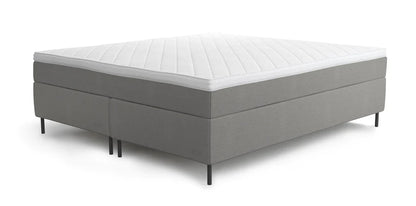 Diplomat continental bed